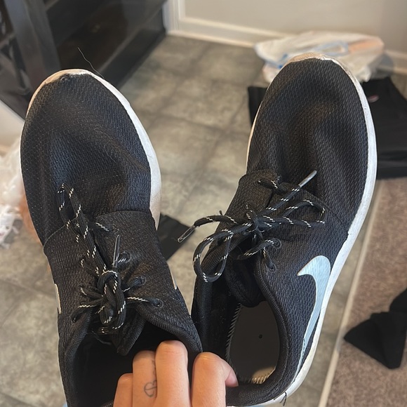 Nike roshe runners - Picture 2 of 2